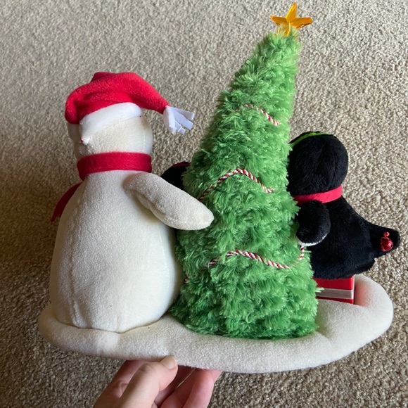 2006 Hallmark Jingle Pals Very Merry Trio Animated Singing Snowman and Penguins - Picture 6 of 8